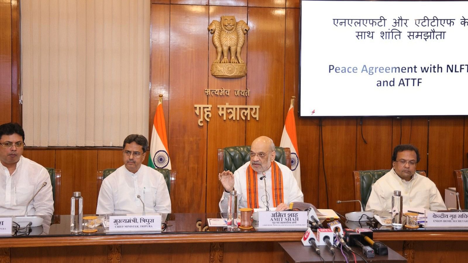 <div class="paragraphs"><p>The peace pact with to armed groups was signed in the presence of Home Minister Amit Shah.</p></div>